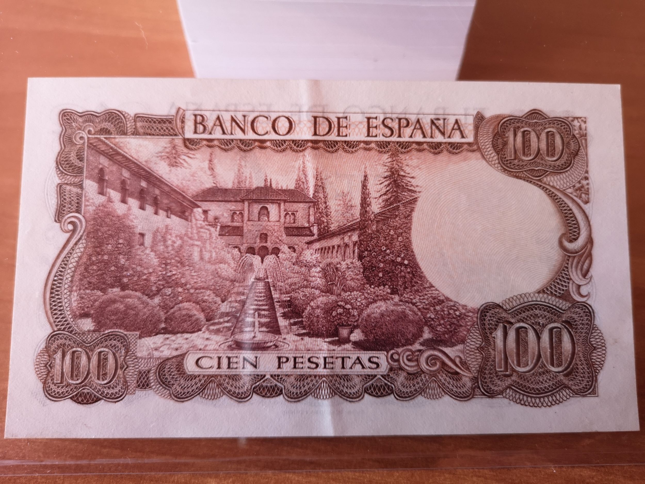 100 peset - 1970 (2).jpg